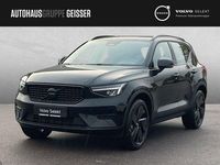 Neu Volvo XC40 Plus 163 PS (119 kW) 2025 Onyx schwarz SUV