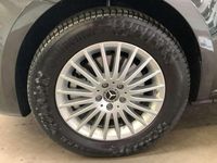 Gebraucht Mercedes e-Vito 150 kW (204 PS) 2024 Graphitgrau metallic Van / Kleinbus