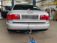 Gebraucht Audi A8 310 PS (228 kW) 2001 Silber Limousine