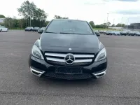 Gebraucht Mercedes B250 211 PS (155 kW) 2014 Schwarz Kleinwagen
