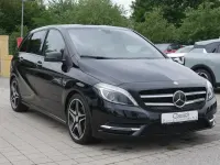 Gebraucht Mercedes B200 136 PS (100 kW) 2014 Kosmosschwarz  metalliclack Kleinwagen