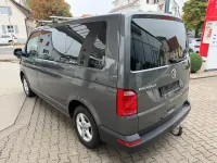 Gebraucht VW Caravelle 150 PS (110 kW) 2018 Grau Van