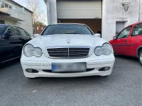 Gebraucht Mercedes C180 Classic 129 PS (94 kW) 2001 Weiß Limousine