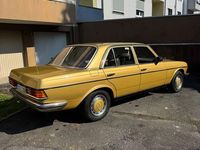 Gebraucht Mercedes E280 177 PS (130 kW) 1978 Gelb Limousine