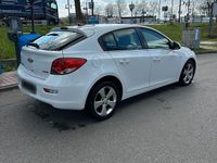 Gebraucht Chevrolet Cruze 163 PS (119 kW) 2013 Weiß Limousine