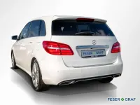 Gebraucht Mercedes B220 Urban 184 PS (135 kW) 2017 Weiß Kleinwagen
