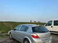 Usata Opel Astra 105 CV (77 kW) 2005 Argento Utilitaria