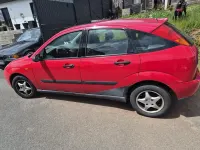 Gebraucht Ford Focus 100 PS (73 kW) 1999 Rot Limousine