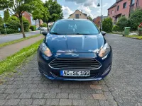 Gebraucht Ford Fiesta 60 PS (44 kW) 2014 Blau Kleinwagen