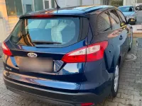 Gebraucht Ford Focus 105 PS (77 kW) 2012 Blau Limousine