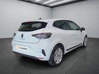 Second-hand Renault Clio V Evolution 67 CP (49 kW) 2024 Alb Hatchback