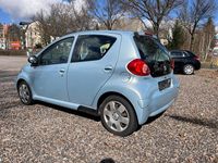 Gebraucht Toyota Aygo 68 PS (50 kW) 2006 Silber Kleinwagen