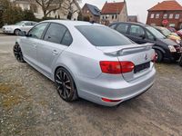 Gebraucht VW Jetta Match 105 PS (77 kW) 2012 Silber Limousine