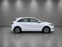 Gebraucht Kia Ceed 160 PS (117 kW) 2024 Weiß Kleinwagen