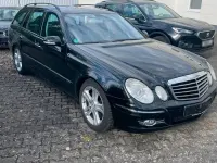 Gebraucht Mercedes E200 184 PS (135 kW) 2008 Schwarz Kombi