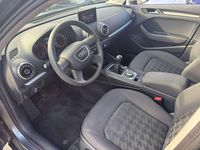 Gebraucht Audi A3 Attraction 110 PS (80 kW) 2014 Monsungrau metallic Kleinwagen