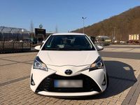 Gebraucht Toyota Yaris 111 PS (81 kW) 2017 Weiß Kleinwagen