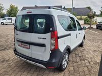 Gebraucht Dacia Dokker Stepway 131 PS (96 kW) 2020 Glacier weiss Van / Kleinbus