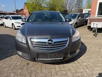 Usado Opel Insignia Edition 131 HP (96 kW) 2012 Cinzento Sedan
