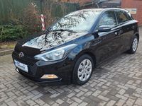 Gebraucht Hyundai i20 75 PS (55 kW) 2016 Schwarz Kleinwagen