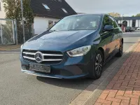 Gebraucht Mercedes B180 116 PS (85 kW) 2021 Blau Kleinwagen