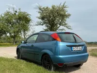 Second-hand Ford Focus 100 CP (73 kW) 2000 Albastru Berlinǎ