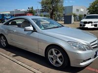 Gebraucht Mercedes E200 184 PS (135 kW) 2010 Silber Coupé