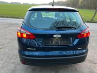 Gebraucht Ford Focus Trend 95 PS (69 kW) 2011 Blau Kombi