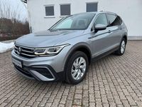Gebraucht VW Tiguan Allspace Life 150 PS (110 kW) 2023 Pyritsilber metallic SUV