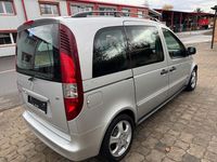 Gebraucht Mercedes Vaneo 125 PS (91 kW) 2003 Silber Van / Kleinbus