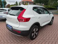 Gebraucht Volvo XC40 Momentum 163 PS (119 kW) 2020 Weiß SUV