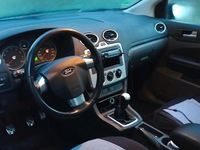 Gebraucht Ford Focus 101 PS (74 kW) 2005 Blau Kleinwagen