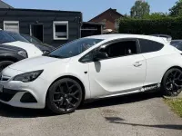Gebraucht Opel Astra GTC OPC 280 PS (205 kW) 2013 Weiß Coupé