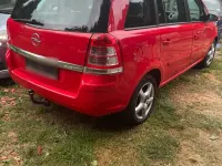 Gebraucht Opel Zafira 150 PS (110 kW) 2009 Rot Van / Kleinbus