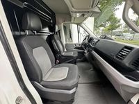 Second-hand VW Crafter 177 CP (130 kW) 2021 Alb Van