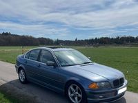 Gebraucht BMW 323 Sport Line 170 PS (125 kW) 1999 Blau Limousine