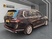 Gebraucht BMW X7 381 PS (280 kW) 2022 Black sapphire metallic SUV