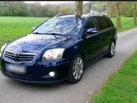 Gebraucht Toyota Avensis T2 150 PS (110 kW) 2008 Blau Kombi