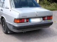 Gebraucht Mercedes 190 160 PS (117 kW) 1992 Silber Limousine