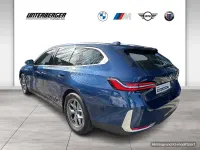Gebraucht BMW 520 Sport Line 197 PS (144 kW) 2025 Blau Kombi