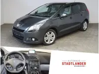 Gebraucht Peugeot 5008 Platinum 150 PS (110 kW) 2010 Grau Van / Kleinbus