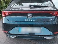 Używany Seat Leon FR 190 KM (139 kW) 2022 Czarny Sedan/Limuzyna