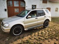 Gebraucht Mercedes ML320 218 PS (160 kW) 2003 Gold SUV