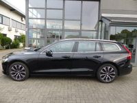 Gebraucht Volvo V60 Plus 197 PS (144 kW) 2022 Black stone Kombi