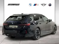 Gebraucht BMW i5 Performance 442 kW (601 PS) 2025 M carbonschwarz Kombi