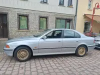 Gebraucht BMW 523 170 PS (125 kW) 1998 Silber Limousine