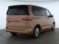 Second-hand VW Multivan Basis 150 CP (110 kW) 2024 Albastru Monovolum