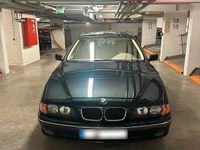 Gebraucht BMW 520 150 PS (110 kW) 1997 Grün Limousine