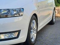 Gebraucht Skoda Rapid Joy 90 PS (66 kW) 2016 Weiß Limousine