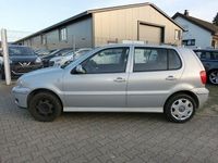 Gebraucht VW Polo 60 PS (44 kW) 2001 Silber Limousine